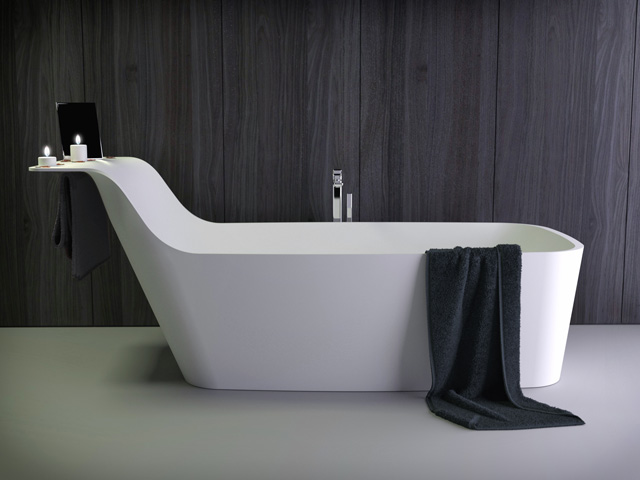 Pride freestanding bath